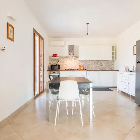 Casa Atzori Сант'Анна-Аррези